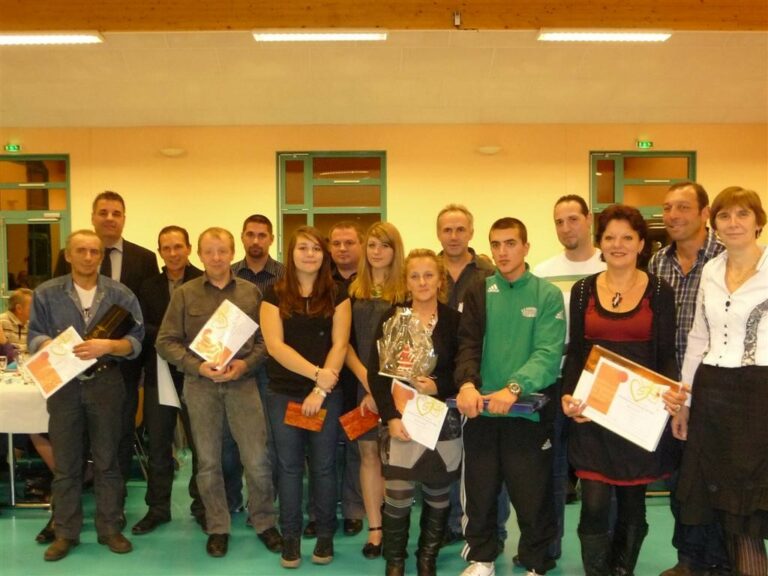 Remise de diplômes aux donneurs de sang méritants